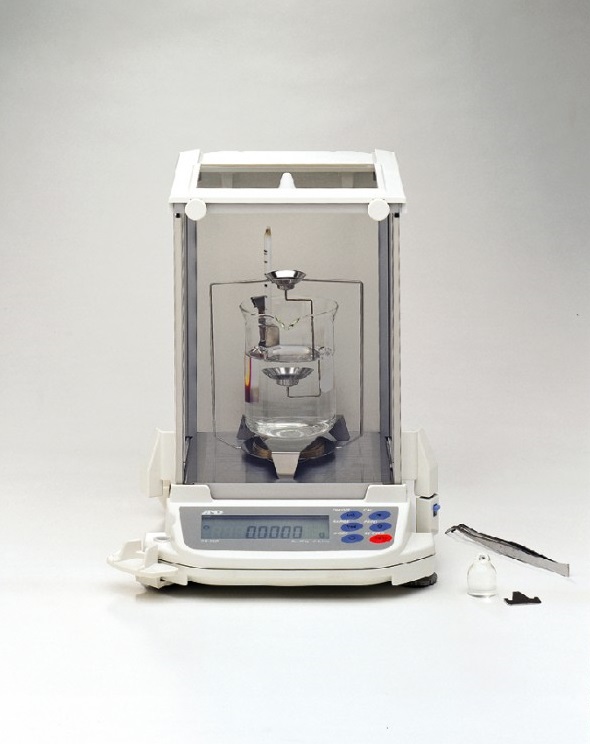 تعمیرات و خدمات انواع ترازو آزمایشگاهی و صنعتی 